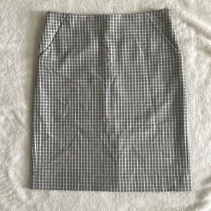 DONNA KARAN (DKNY) Gray and White Pencil Skirt Size 2
